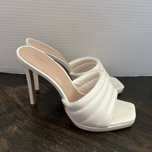 Women’s Aldo Gennia White Puffy Leather Slide Heeled Sandals Open Toe 8